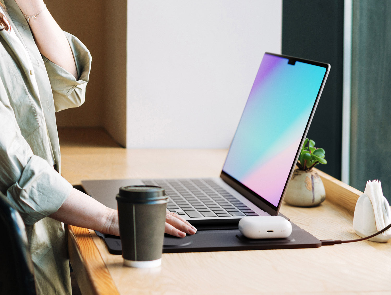 NEXA Laptop Sleeve with Wireless Charging